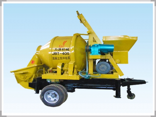 混凝土攪拌拖泵多少錢(qián)？哪家好？