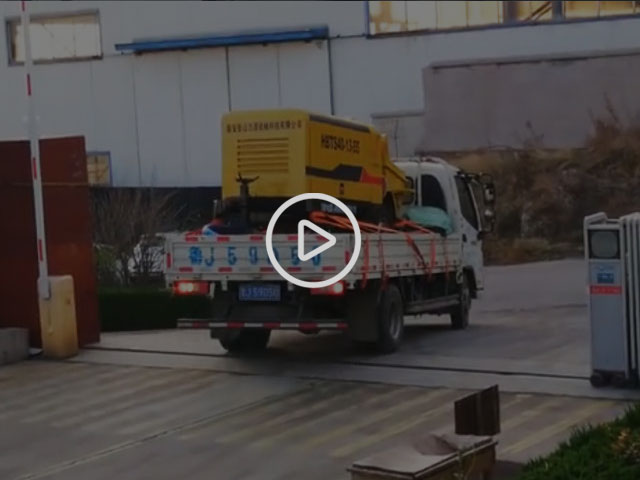 山東力源機(jī)械40細(xì)石混凝土泵廠家發(fā)貨，發(fā)往寧波走起來