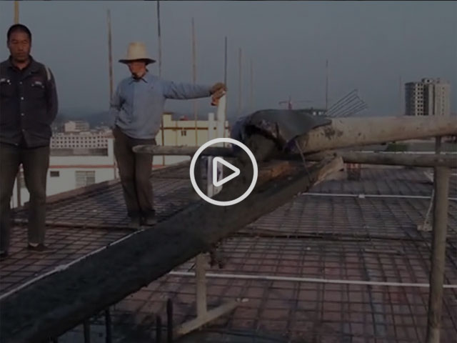 山東力源機(jī)械，車載式攪拌拖泵一體機(jī)現(xiàn)場施工視頻